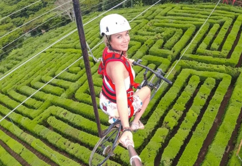 bike-zipline-el-salvador-ruta-de-las-flores-with-a-view-of-a-maze-1