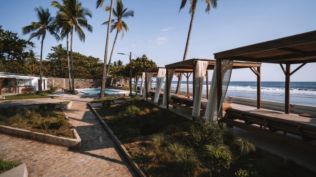 hotel de villas de playa en surf city el salvador
